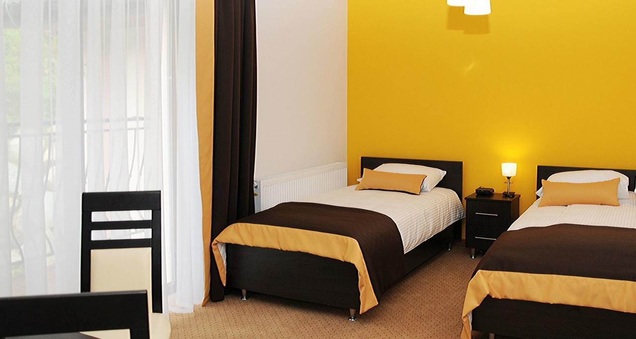 Hotel Klaudia Juszczyn Eksteriør billede